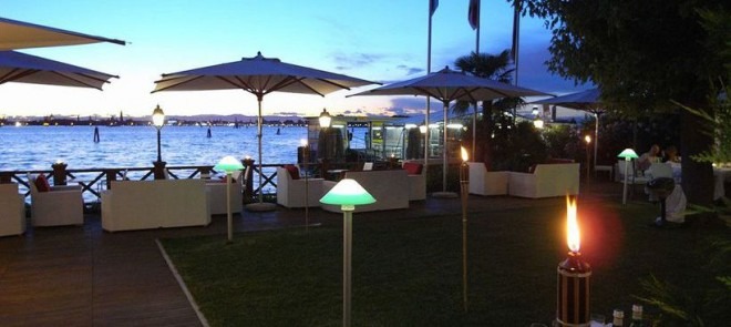 hotel-villa-laguna